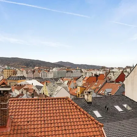 Dinbnb Homes L 100 Meters From Floybanen L A Rare Experience Сasa de vacaciones Bergen